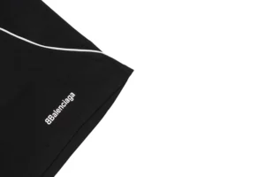 Balenciaga-Pariser-Fussballteam-Druck-T-Shirt-Reps1-1.webp