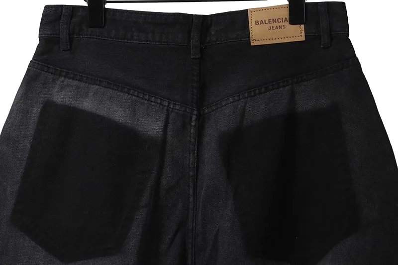 Balenciaga-Reverse-Pocket-Denim-Shorts-3.webp