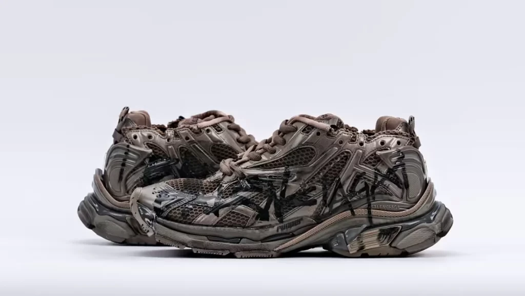 Balenciaga-Runner-Brown-graffiti-Replica-2.webp
