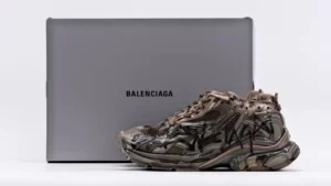 Balenciaga-Runner-Brown-graffiti-Replica-3.webp