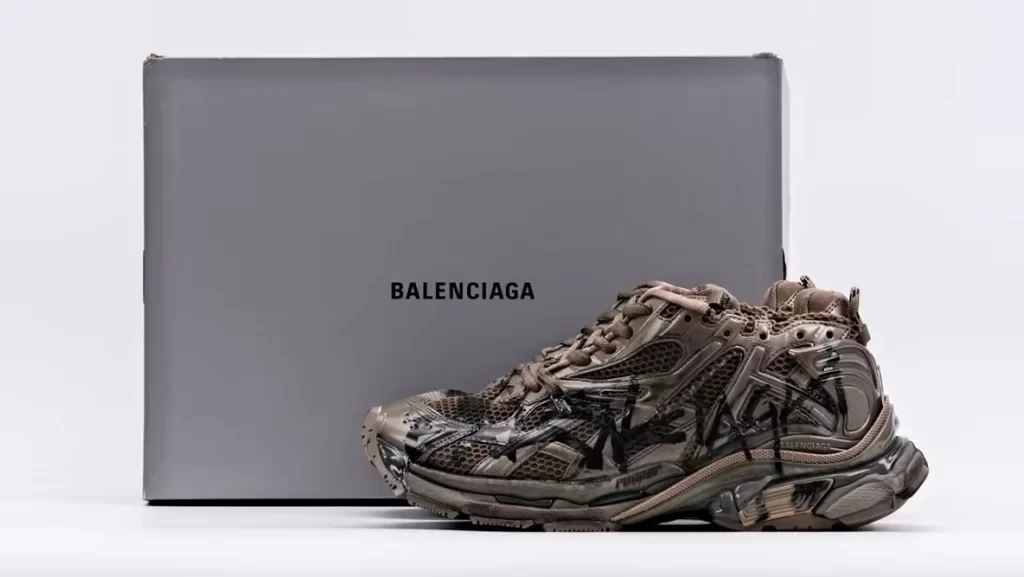 Balenciaga-Runner-Brown-graffiti-Replica-3.webp