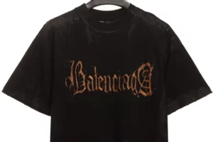 Balenciaga-Schlammgefaerbter-Heavy-Metal-Druck-T-Shirt-Reps16.webp