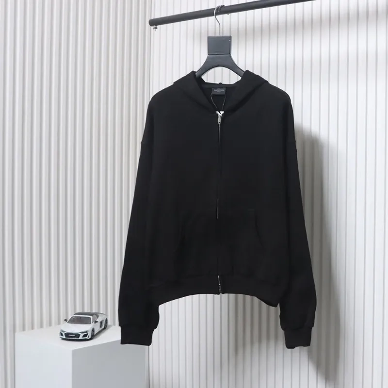 Balenciaga-Simple-Zip-Up-Hoodie-1.webp