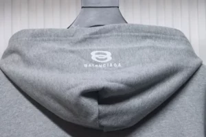 Balenciaga-Simple-Zip-Up-Hoodie-7.webp