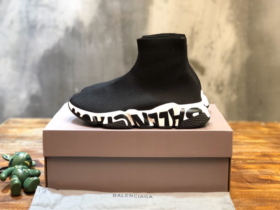 Balenciaga Men’s Knit Speed Recycled Graffiti Black Sneakers