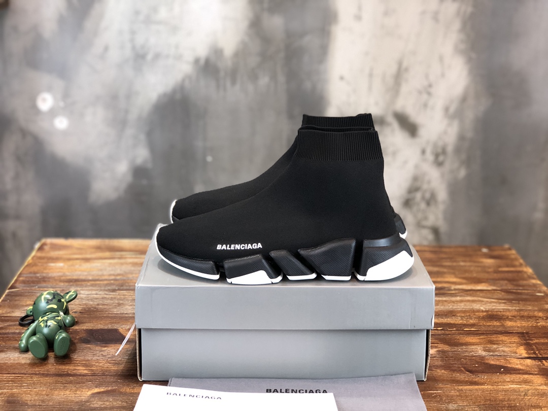 Balenciaga-Speed-Trainer-Black-white-sole-5.jpg