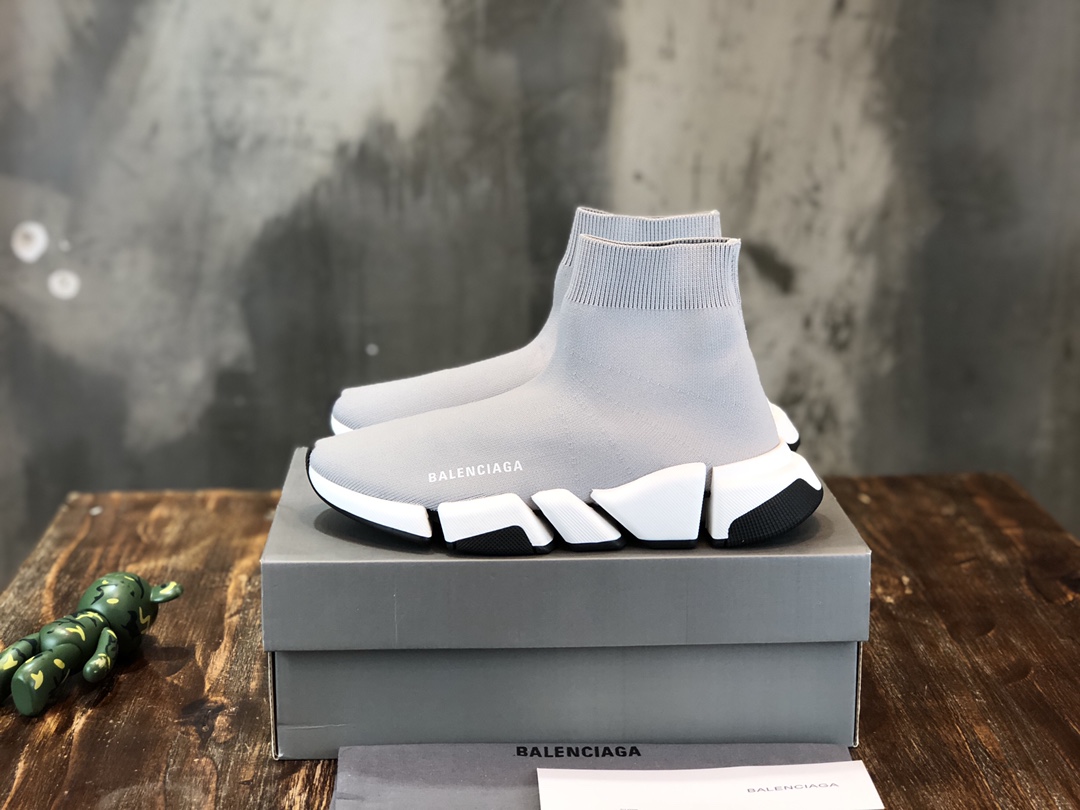 Balenciaga-Speed-Trainer-Grey-White-2.jpg