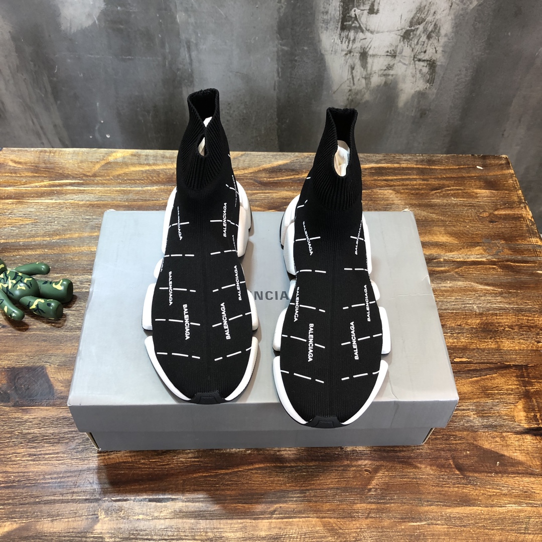 Balenciaga-Speed-Trainer-Logo-Print-Black-White-1.jpg