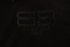 Balenciaga-Sternendiamanten-T-Shirt-Replica-5.webp