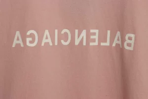 Balenciaga-T-Shirt-mit-umgekehrtem-Buchstaben-Reps4.webp