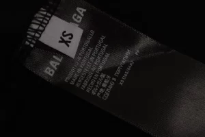 Balenciaga-T-shirt-with-hand-drawn-logo-print-7.webp