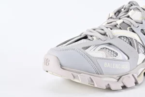 Balenciaga-Track-LED-Sneaker-‘Light-Grey-Top-Version-Replica05.webp