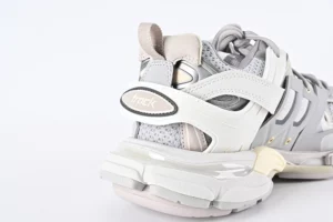 Balenciaga-Track-LED-Sneaker-‘Light-Grey-Top-Version-Replica06.webp