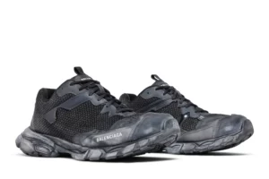 Balenciaga-Track.3-Sneaker-Black-Reps-1.webp