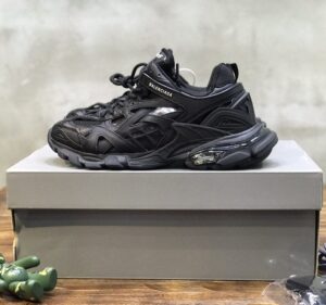 Balenciaga-Track2-Black-7-e1658246655808.jpg