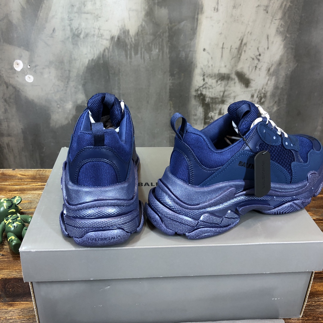 Balenciaga-Triple-S-Sneaker-All-Blue-5.jpg
