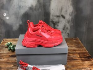 Balenciaga-Triple-S-Sneaker-All-Red-5.jpg
