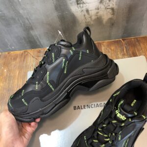 Balenciaga-Triple-S-Sneaker-Black-Green-Logo-3.jpg
