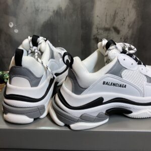 Balenciaga-Triple-S-Sneaker-Black-Grey-3.jpg