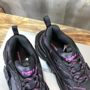 Balenciaga-Triple-S-Sneaker-Black-Pink-Logo-7.jpg
