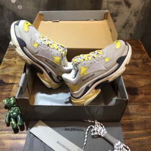 Balenciaga-Triple-S-Sneaker-Grey-Black-Yellow-3.jpg