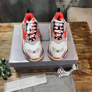 Balenciaga-Triple-S-Sneaker-Grey-Red-Black-3.jpg