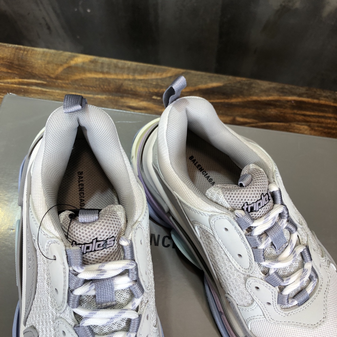 Balenciaga-Triple-S-Sneaker-Pastel-4.jpg