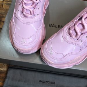 Balenciaga-Triple-S-Sneaker-Pink-white-logo-6.jpg