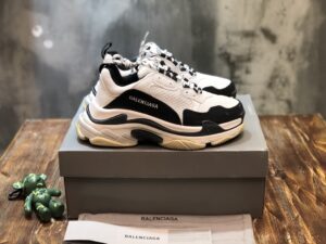 Balenciaga-Triple-S-Sneaker-Tan-Black-6.jpg