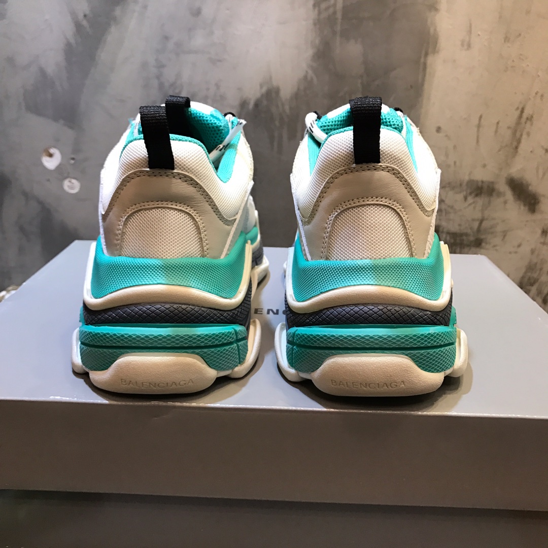 Balenciaga-Triple-S-Sneaker-White-Turquoise-4.jpg