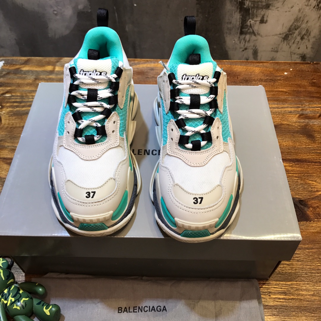 Balenciaga-Triple-S-Sneaker-White-Turquoise-5.jpg