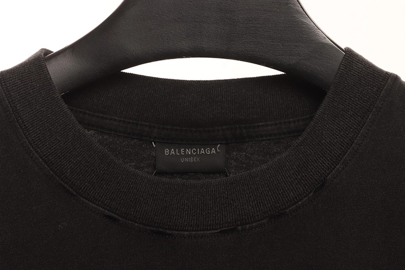 Balenciaga-Waschung-und-Distressed-Print-T-Shirt-Reps10.webp