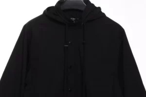 Balenciaga-Windjacke-vom-Bandtyp-Reps7.webp