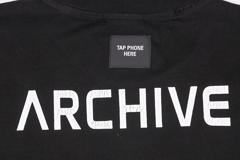 Balenciaga-x-Archive-umgekehrtem-V-Musik-Print-T-Shirt-Reps10.webp