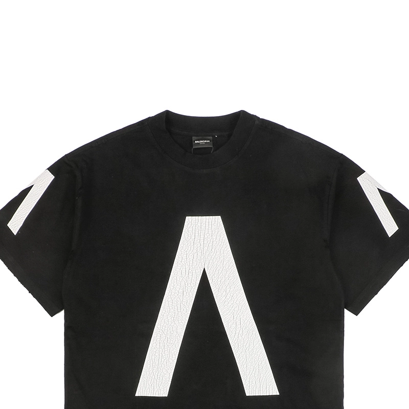 Balenciaga-x-Archive-umgekehrtem-V-Musik-Print-T-Shirt-Reps3.webp