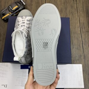 DIOR-B23-High-Grey-Oblique-2.jpg