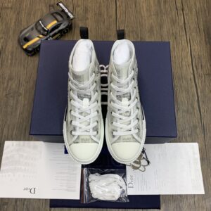 DIOR-B23-High-Newspaper-Oblique-6.jpg