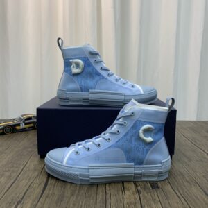 DIOR-B23-High-Oblique-Blue-letters-2.jpg