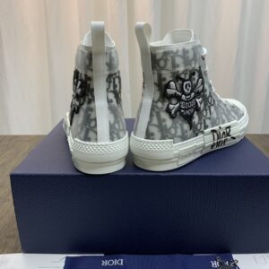DIOR-B23-High-Oblique-Skull-3.jpg