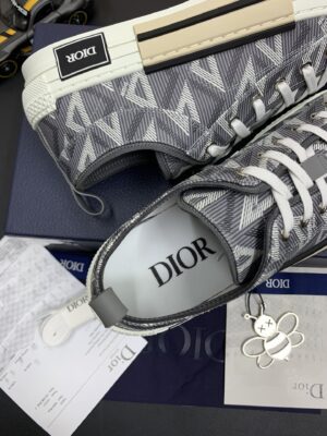 DIOR-B23-Low-Grey-2022-Copy-3.jpg
