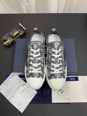 DIOR-B23-Low-Grey-2022-Copy-7.jpg