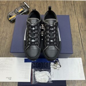 DIOR-B23-Low-Oblique-Black-8.jpg
