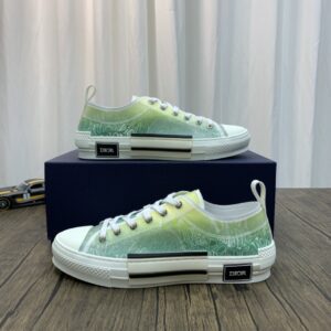 DIOR-B23-Low-Oblique-Green-6.jpg