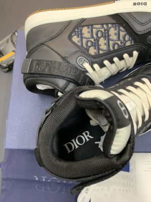 DIOR-B27-High-Top-Sneaker-Black-Logo-4.jpg