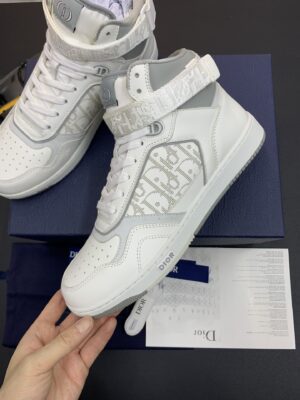 DIOR-B27-High-Top-Sneaker-White-Logo-3.jpg