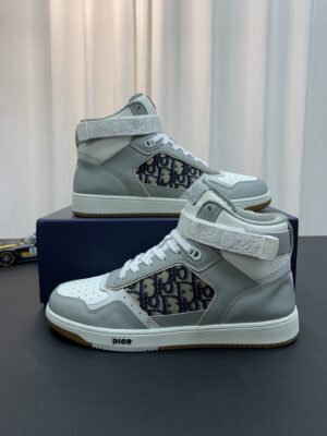 DIOR-B27-Low-Top-Sneaker-All-Black-Logo-1-1.jpg
