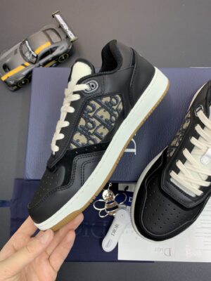 DIOR-B27-Low-Top-Sneaker-All-Black-Logo-1.jpg