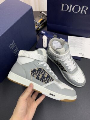 DIOR-B27-Low-Top-Sneaker-All-Black-Logo-7-1.jpg