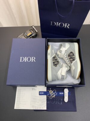 DIOR-B27-Low-Top-Sneaker-All-Black-Logo-8-1.jpg
