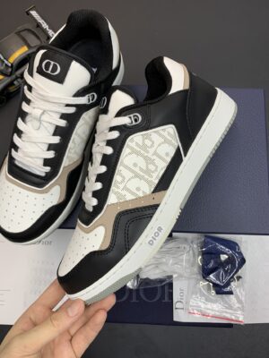 DIOR-B27-Low-Top-Sneaker-Black-Brown-Logo-1.jpg